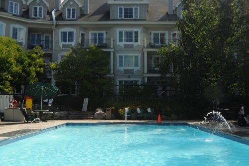 Les Suites Tremblant - Country Inn & Suites 004